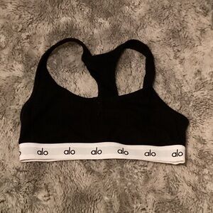 Alo Yoga Icon Ribbed Henley Bra